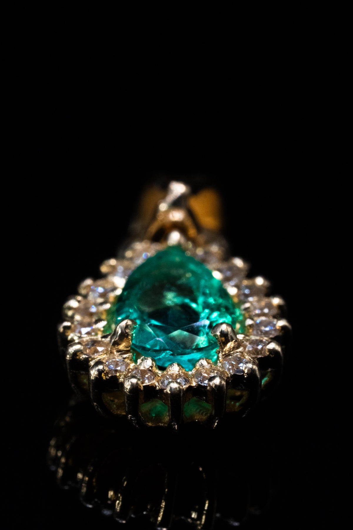 Teardrop Emerald Pendant Necklace — 18k Gold Charm